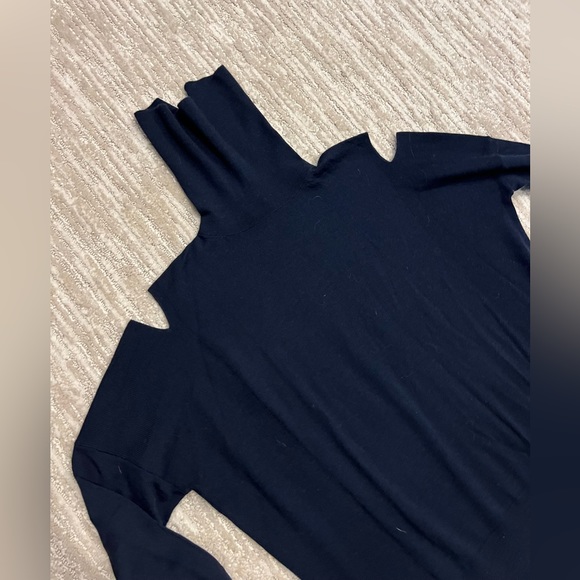 VINCE Dark Blue Split Shoulder Lightweight Turtleneck Wool Sweater Size XS - Picture 14 of 14